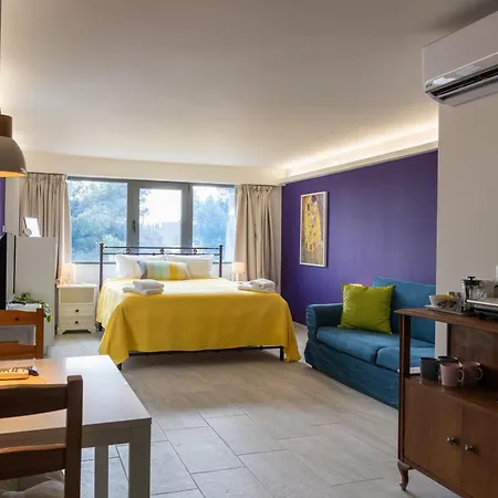 Apartment Chroma