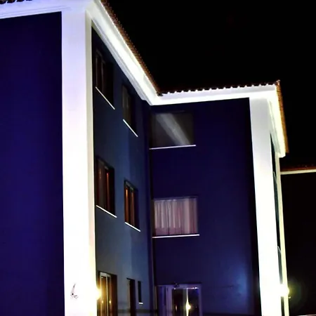 Apartment Chroma Pikermion